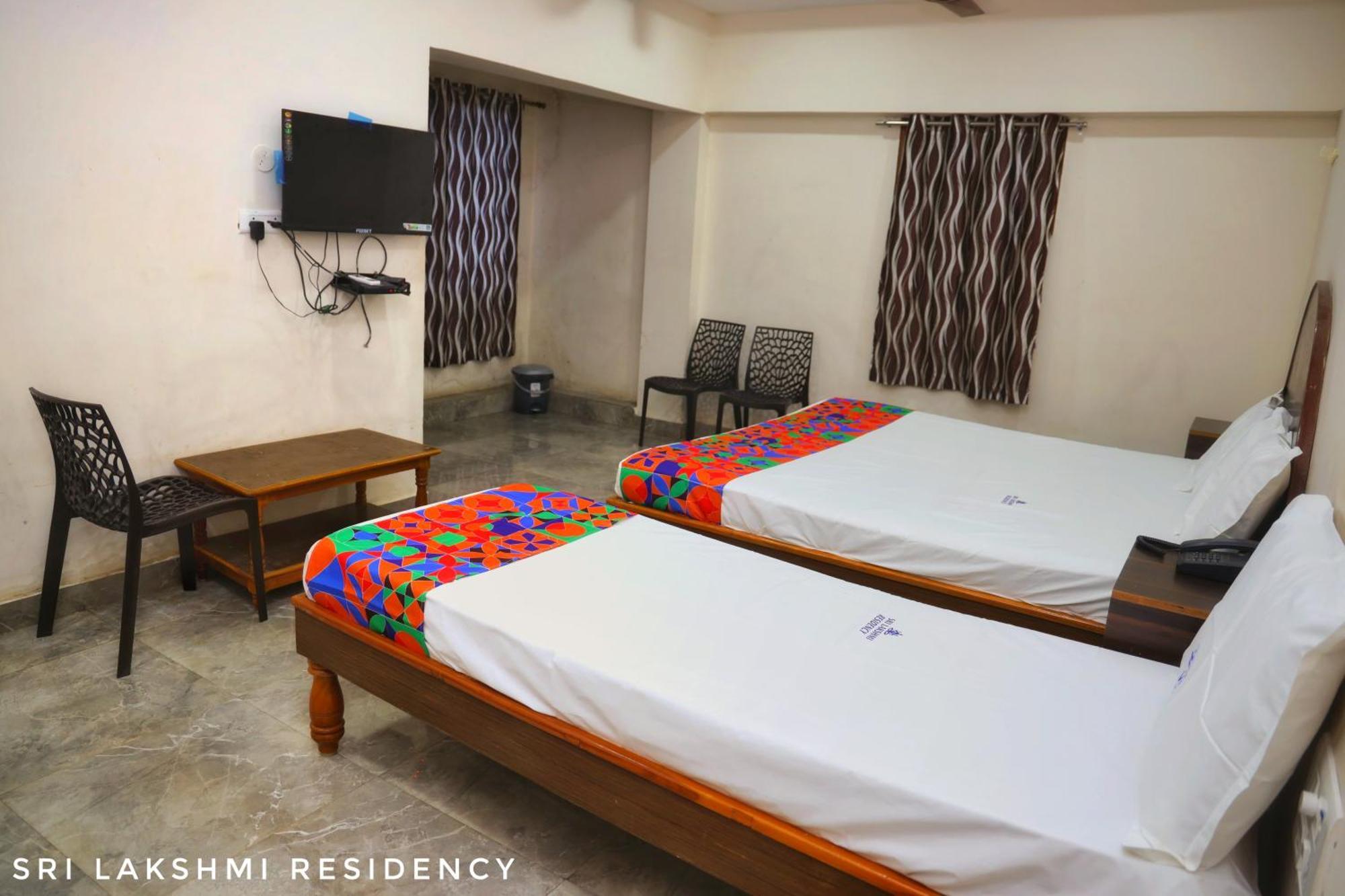 Sri Lakshmi Residency Hotel Tirupati Exterior photo
