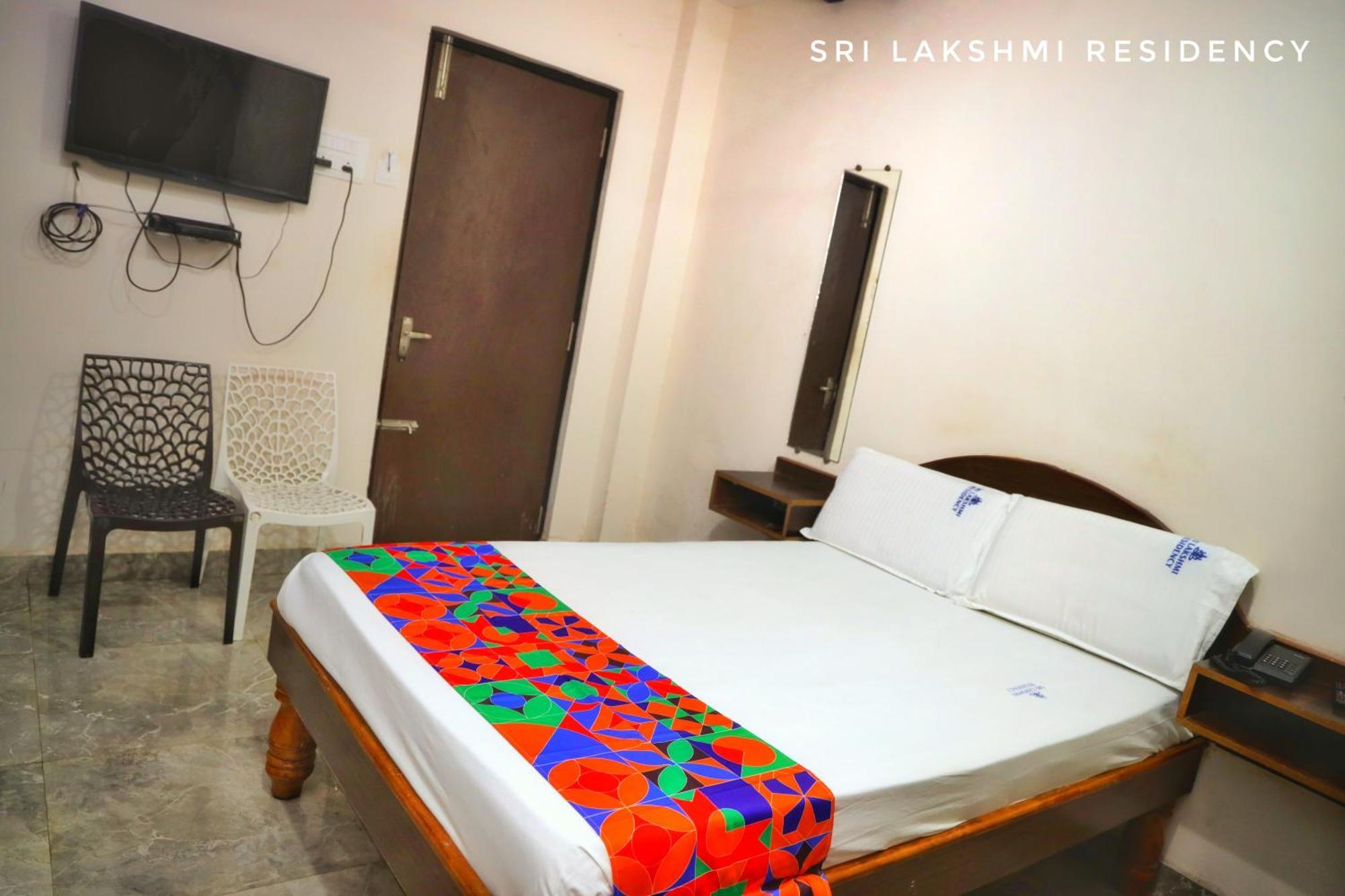 Sri Lakshmi Residency Hotel Tirupati Exterior photo